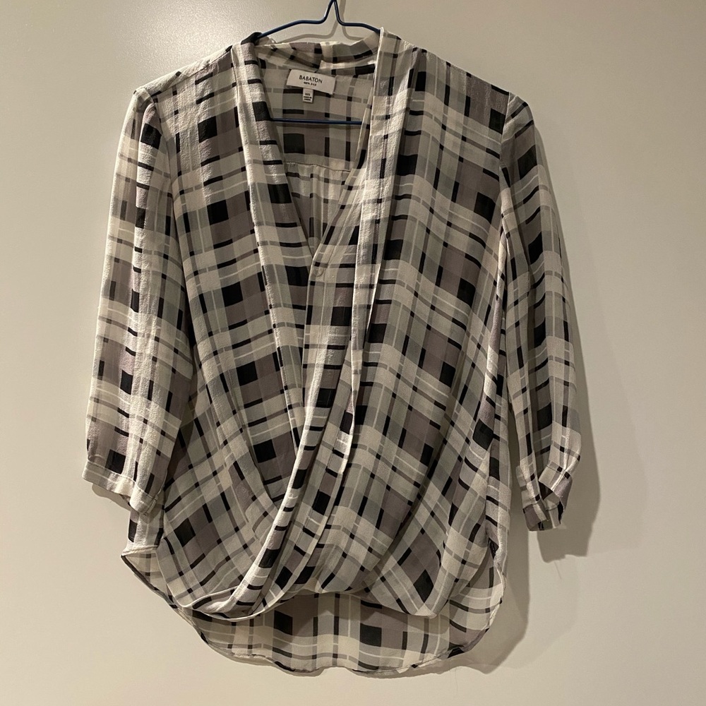 ARITZIA BABATON CROSS OVER BLOUSE SIZE XXS